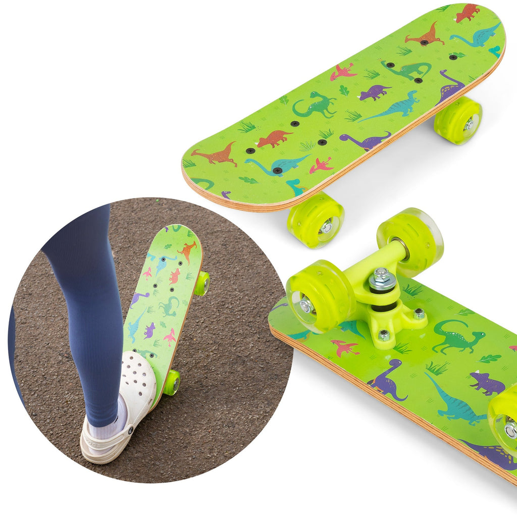 SKATEBOARD DINOSAURE AVEC ROUES CLIGNOTANTES 17 POUCES