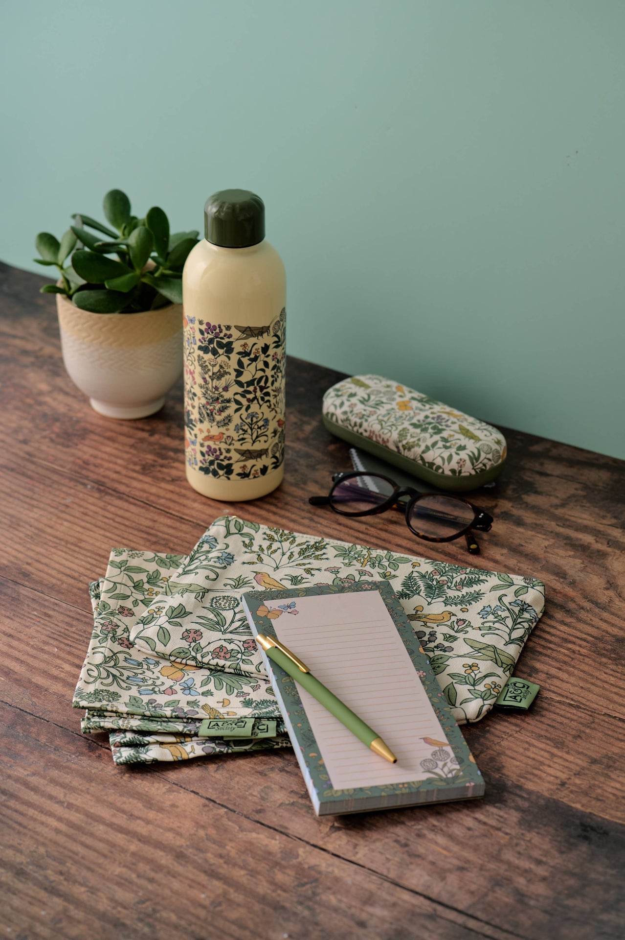 Voysey Botanical Garden Wildlife and Flora Lined Notepad