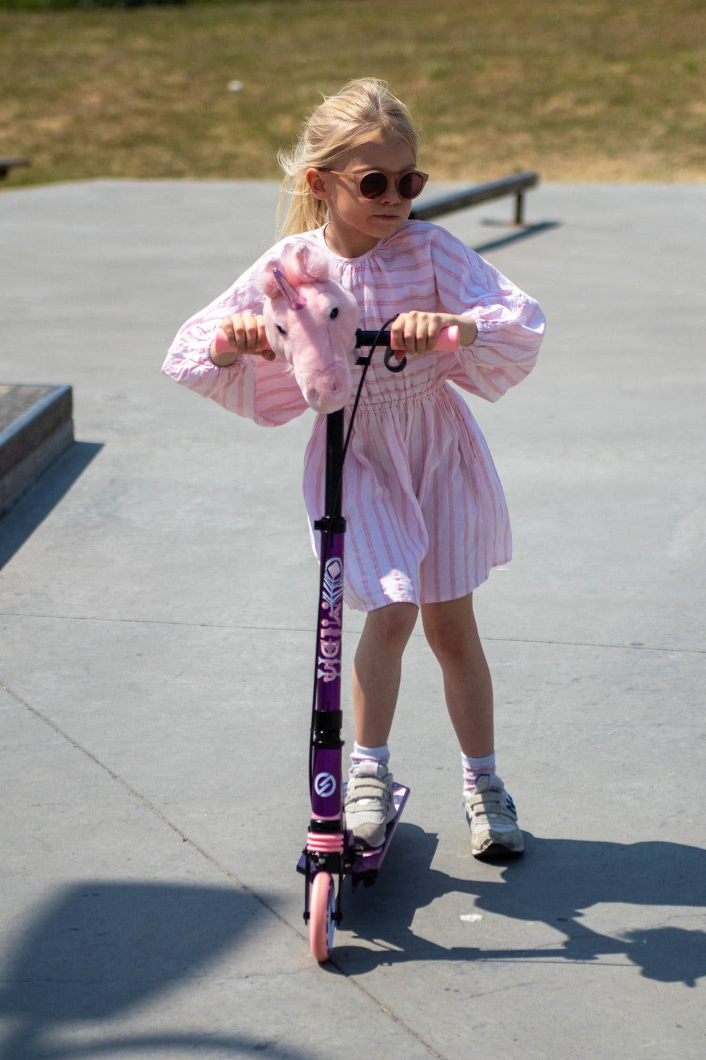 Accessoire tête de licorne rose pour vélo ou trottinette enfant - Wild & Soft