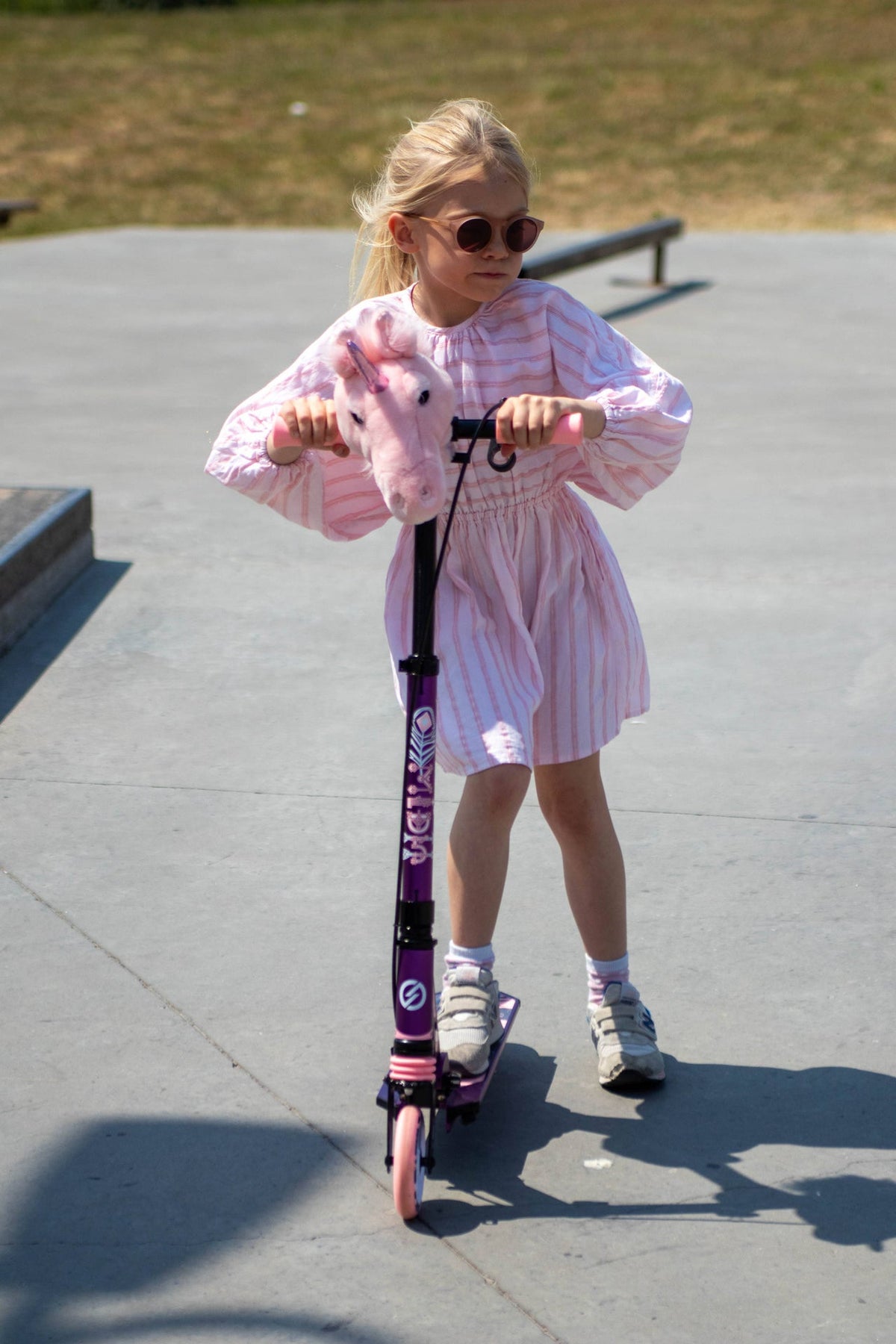Accessoire tête de licorne rose pour vélo ou trottinette enfant - Wild & Soft