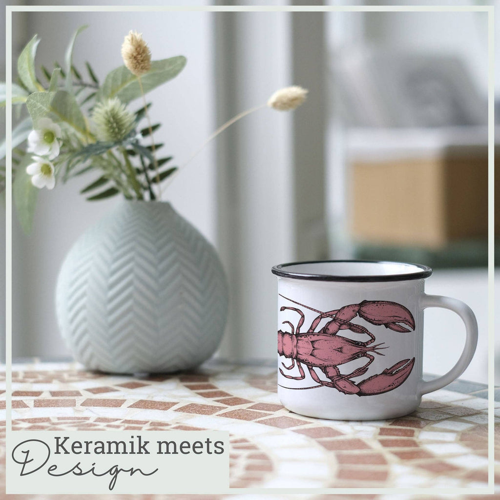 Tasse en céramique avec homard