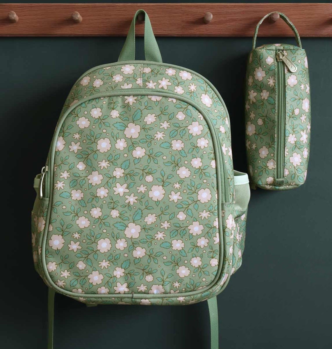 Sac à dos enfant - Fleurs - sauge – vue 2 – A Little Lovely Company