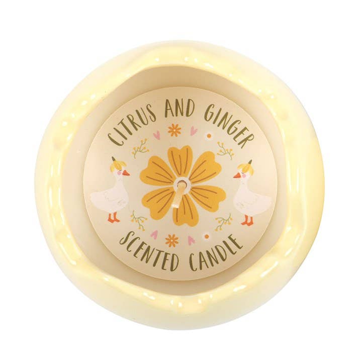Bougie en forme d'œuf agrumes/gingembre