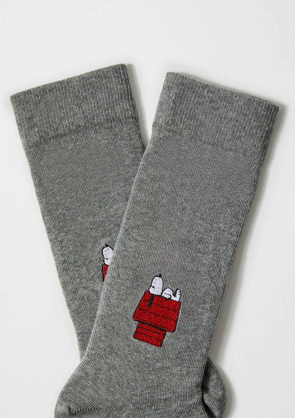 Chaussettes grises BeSnoopy House avec broderie Snoopy – Besocks