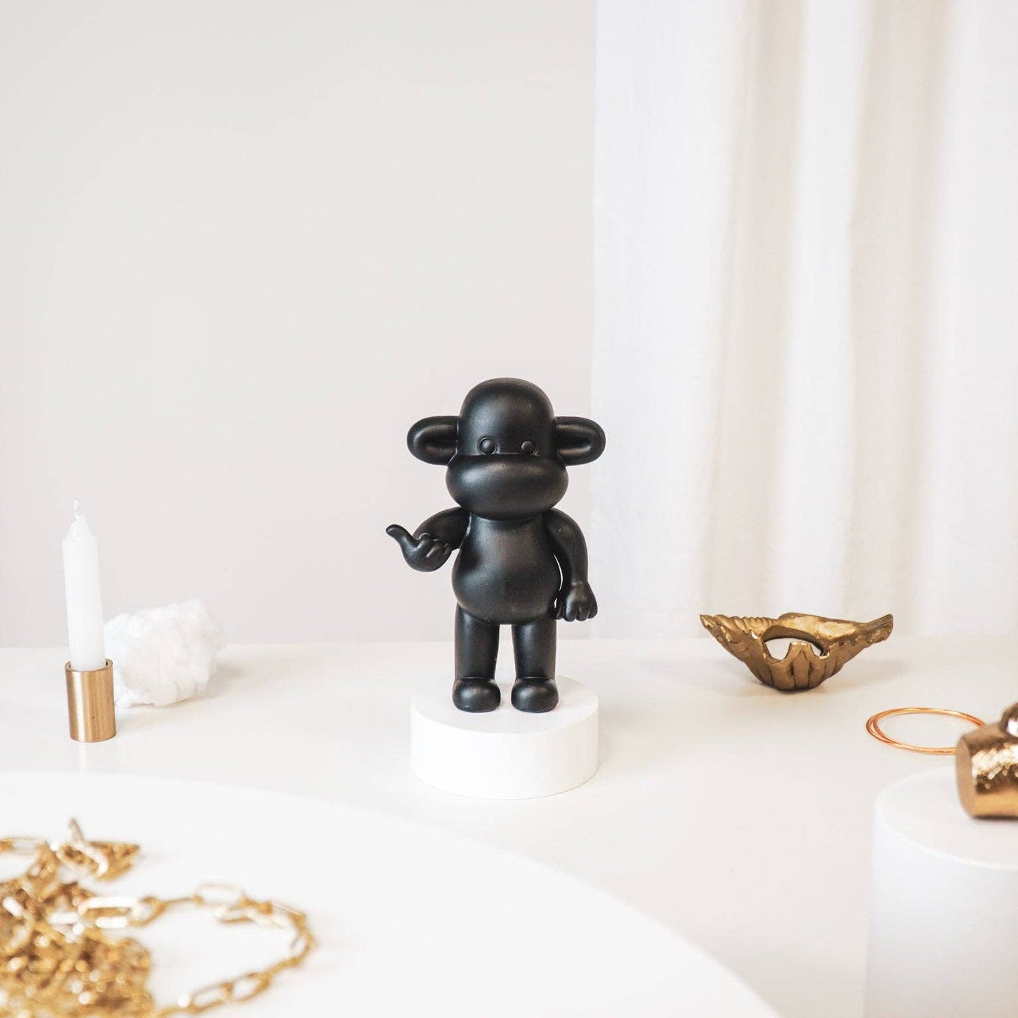 Hang Loose Monkey Figurine 'The Legend' - Black S