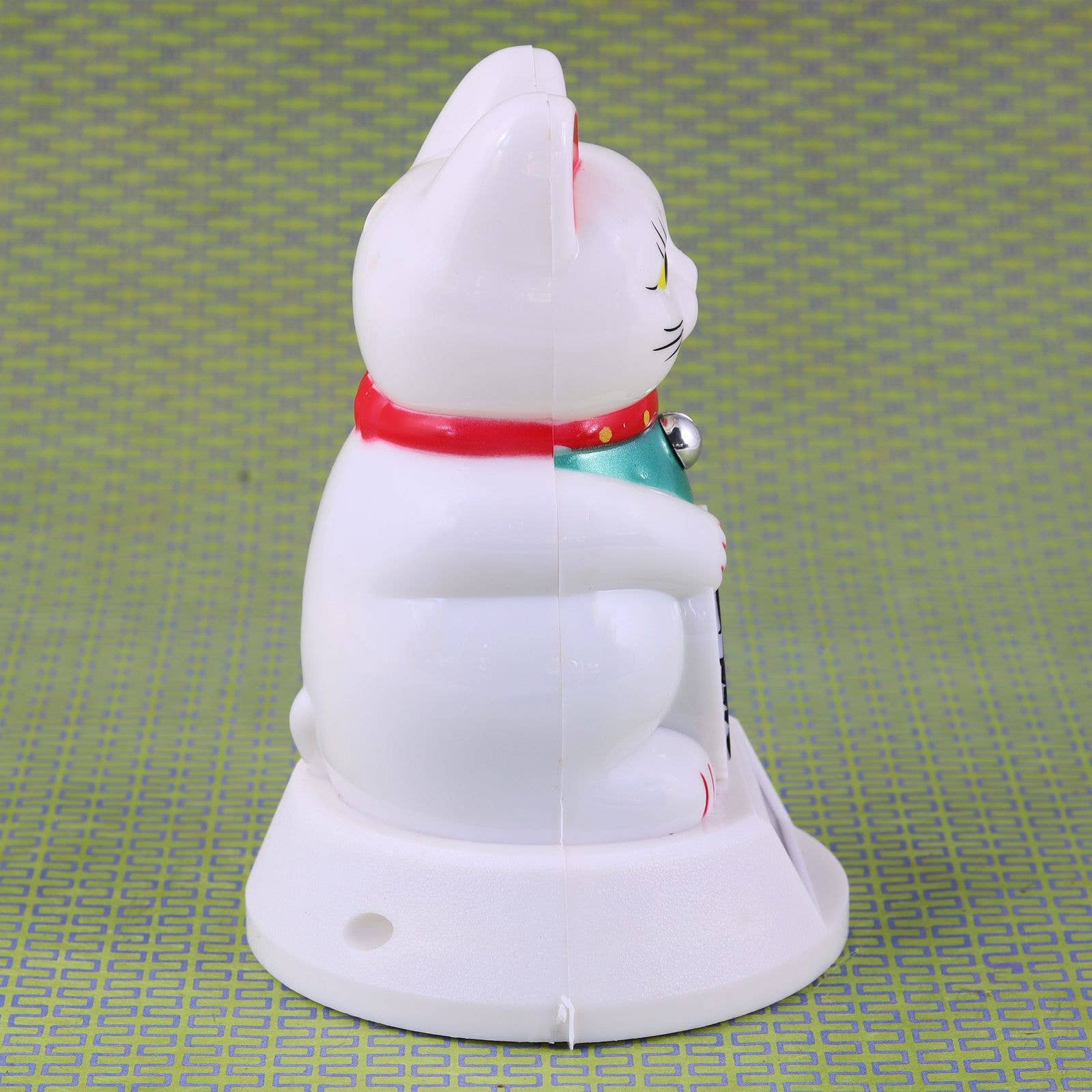 Lucky Solar White Cat 12cm