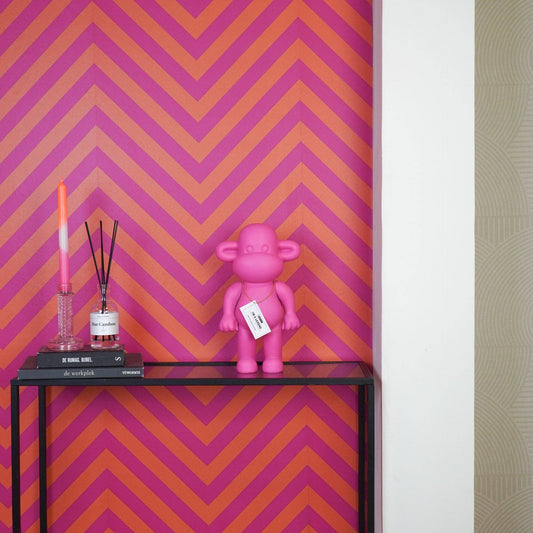 Ornament - Monkey Figurine 'The Legend' - Poly resin - Pink - 20.5x13.5x35cm