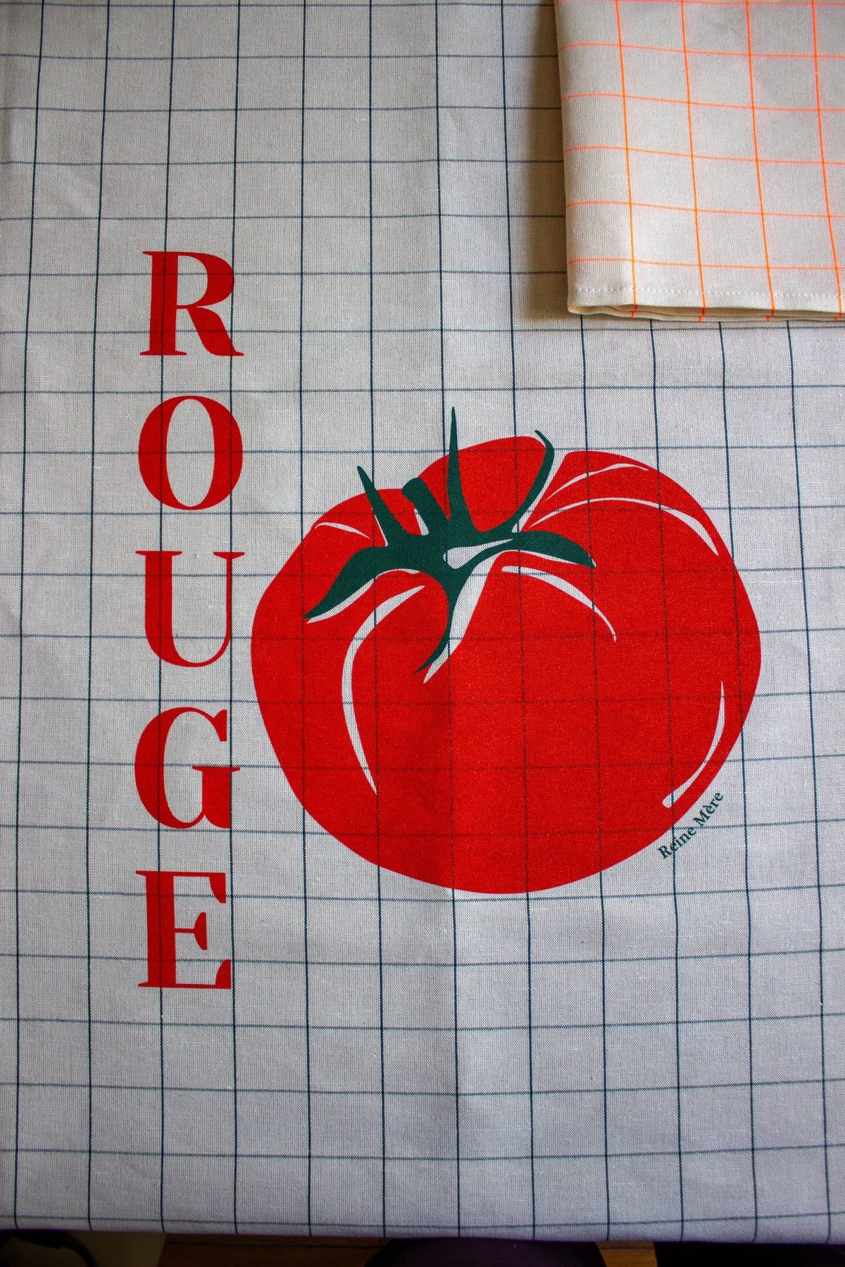 Visuel complémentaire du produit Torchon Rouge Tomate — Reine Mère (photo 7)
