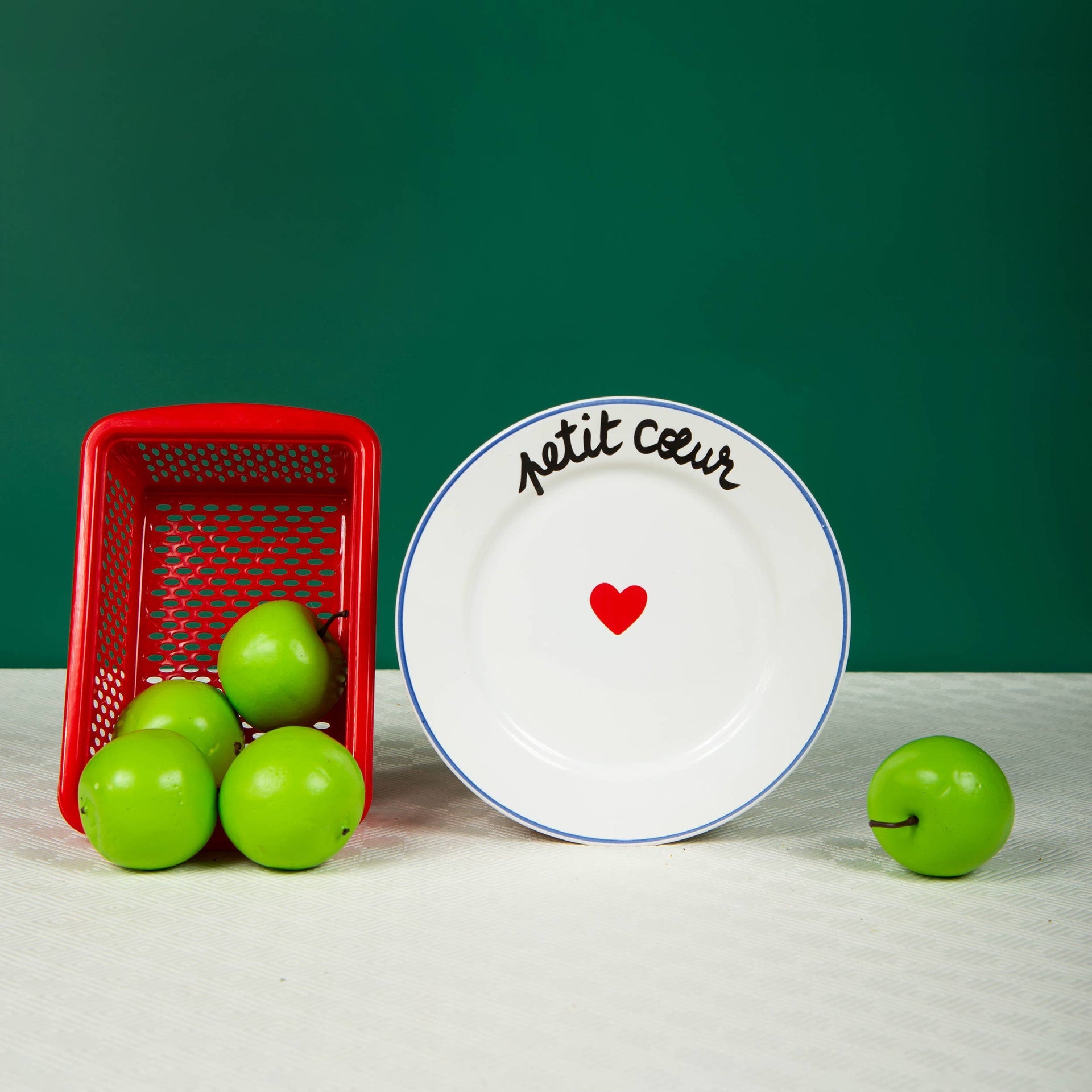 "La Famille S'éclate" Plate - Little Heart
