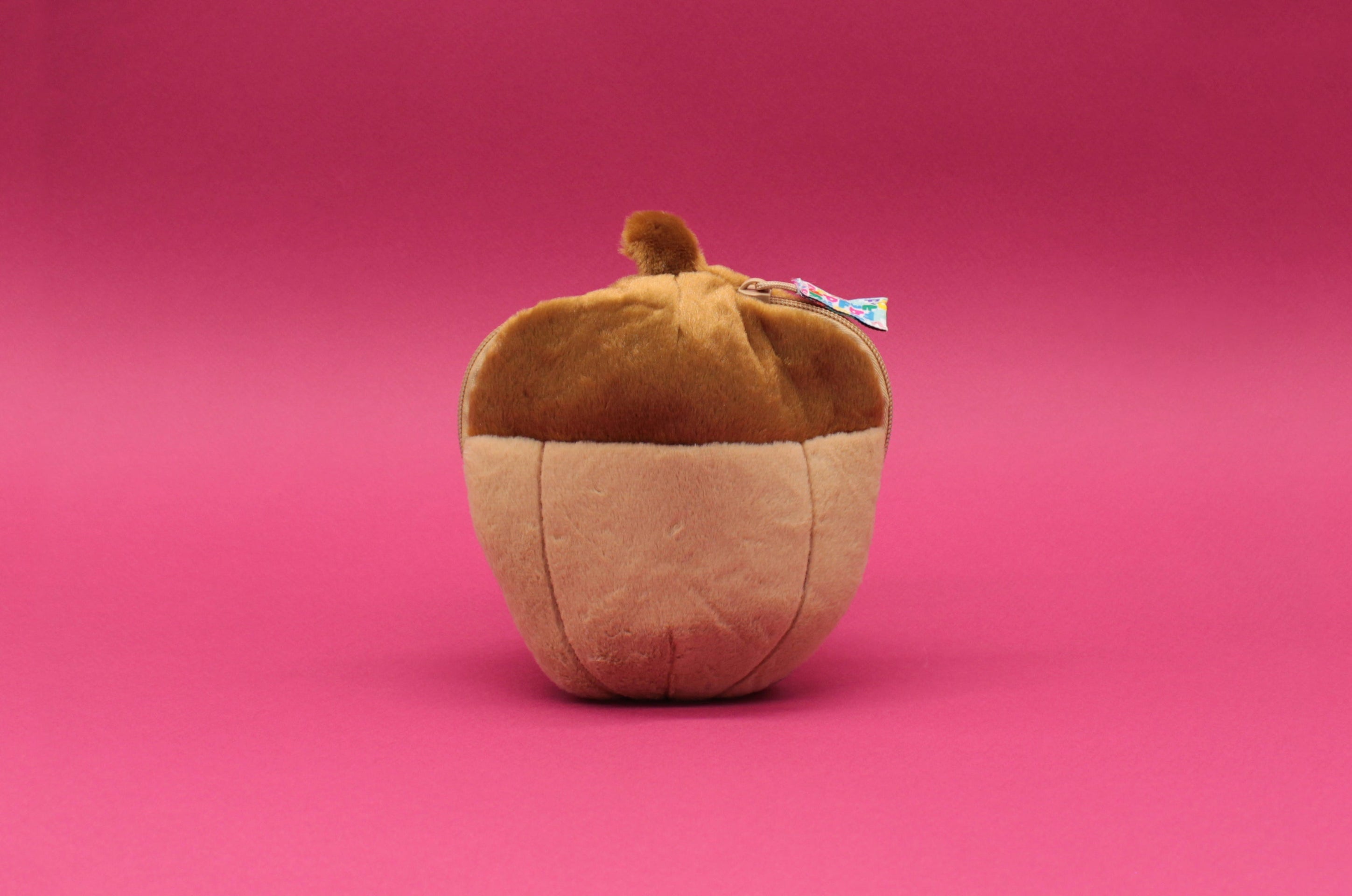 Peluche réversible Noiset l'écureuil/gland – Flipetz – vue 6