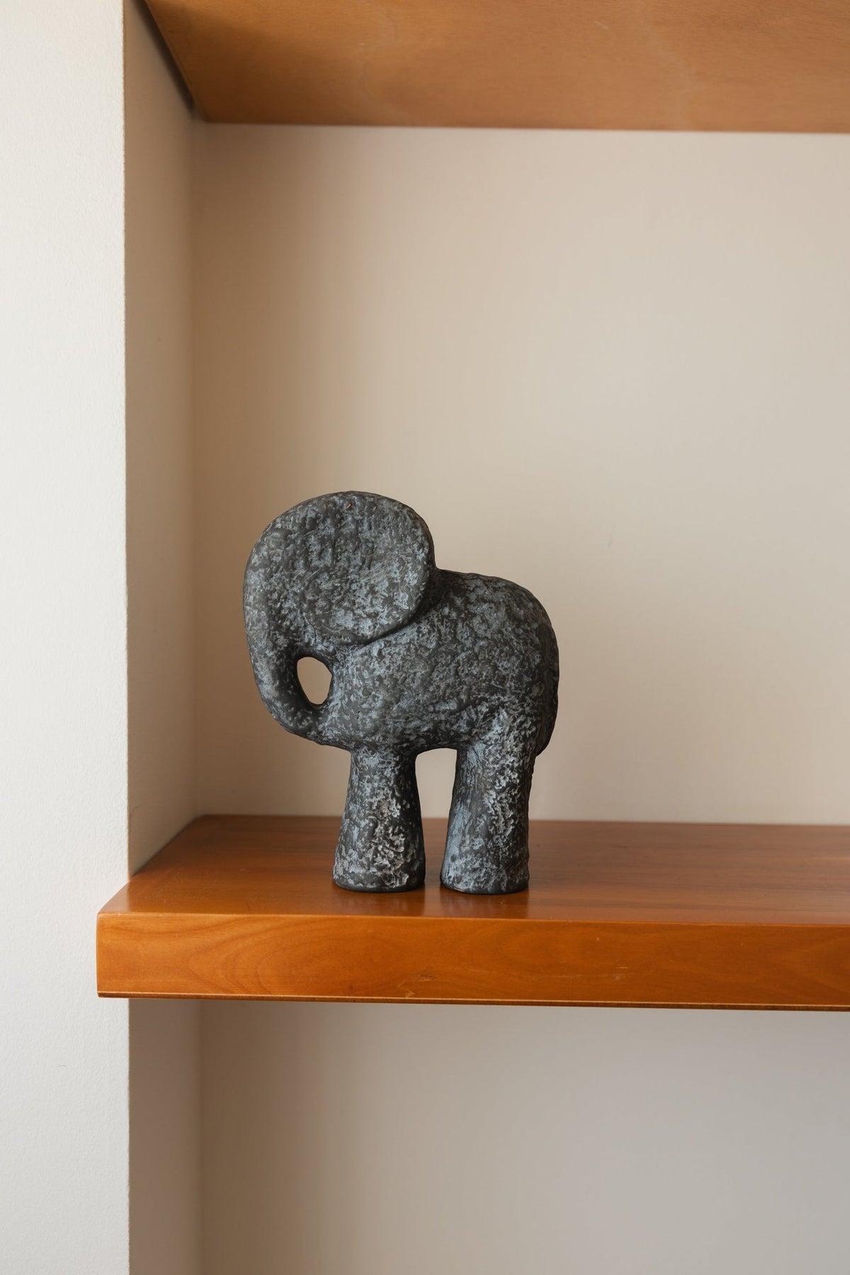 Éléphant décoratif en céramique – Oito.Atelier – vue 2