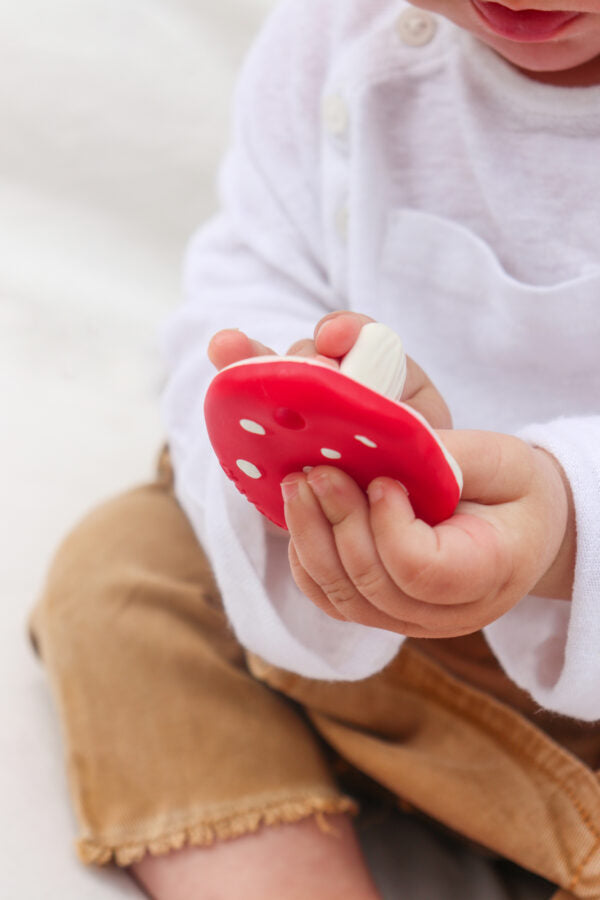 Spotty le Champignon – Jouet de bain et dentition bébé – vue produit 5