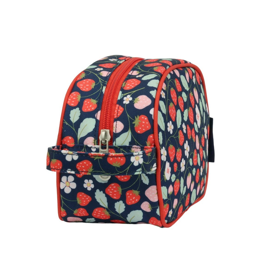 Trousse de toilette enfant - Fraises – vue 5 – A Little Lovely Company