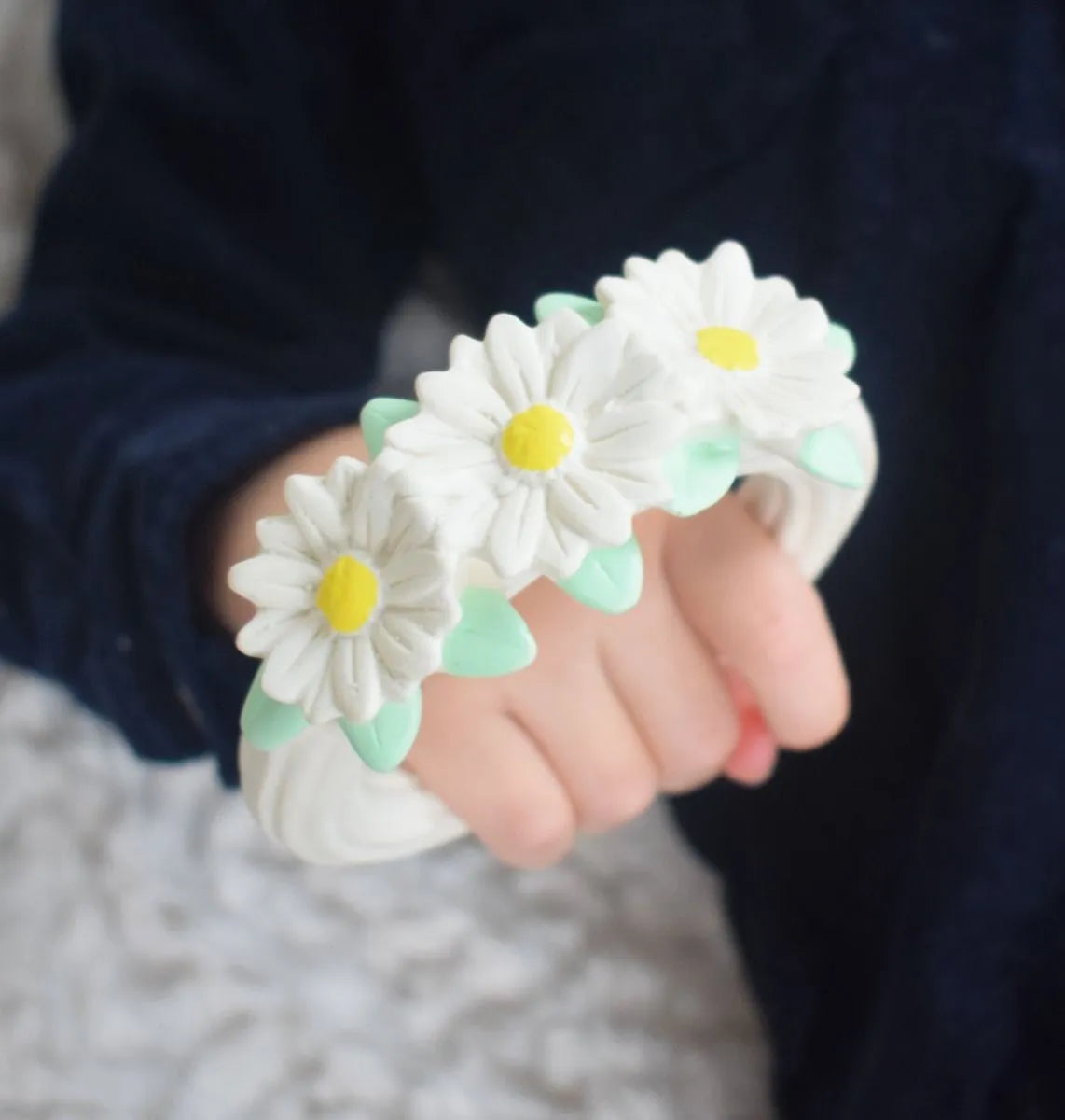 anneau de dentition marguerites a little lovely company 